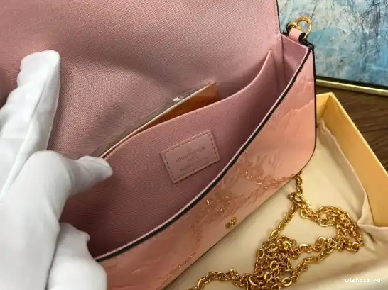 WIS POCHETTE VUITTON FÉLICIE LOUIS 0630